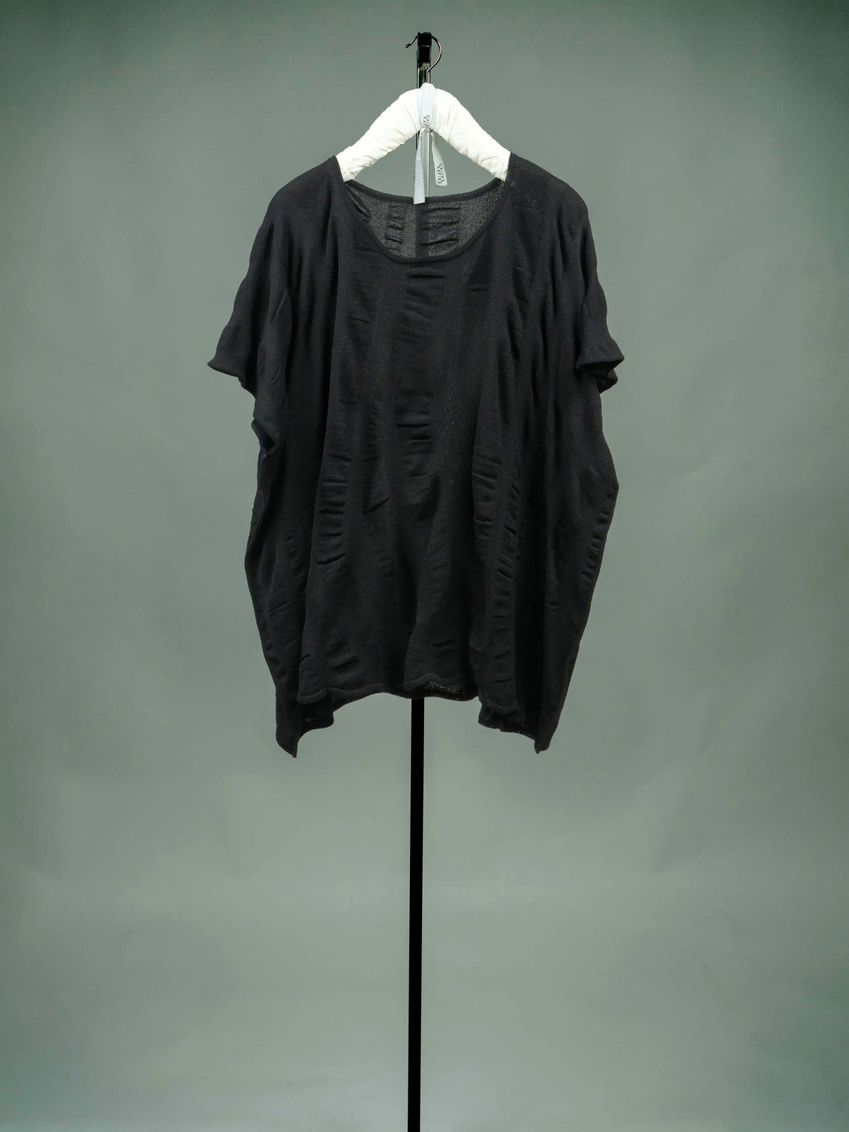 KAYIKO – local Designer Avantgarde Strick aus Wien, Österreich – local designer avant-garde knitwear from Vienna, Austria