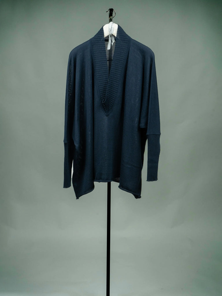 KAYIKO – local Designer Avantgarde Strick aus Wien, Österreich – local designer avant-garde knitwear from Vienna, Austria