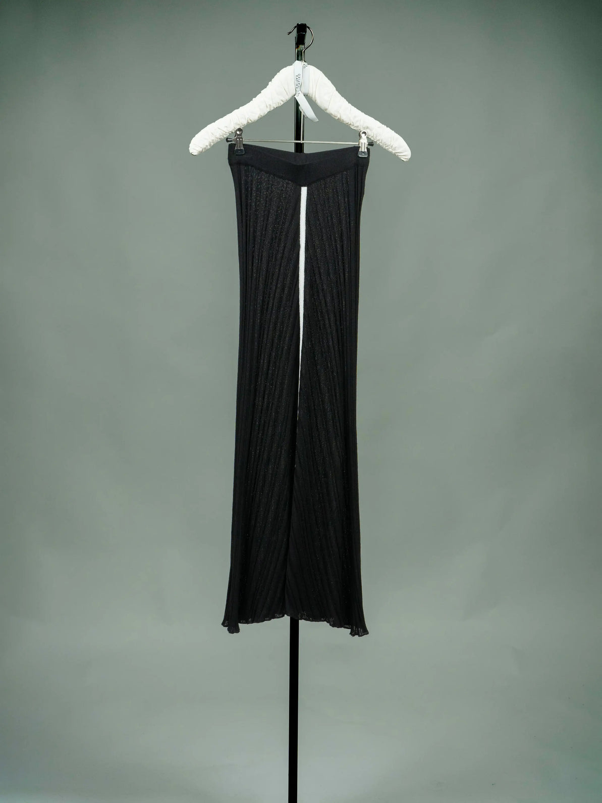 KAYIKO – local Designer Avantgarde Strick aus Wien, Österreich – local designer avant-garde knitwear from Vienna, Austria