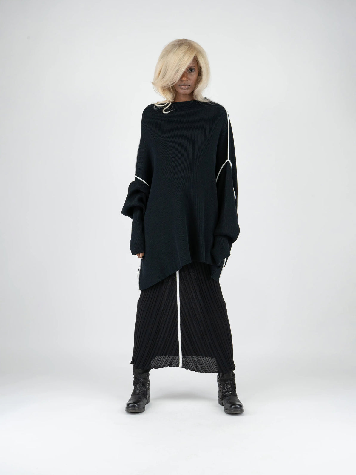 KAYIKO – Avantgarde Designer Mode aus Wien, Österreich – Avant-Garde Designer Fashion from Vienna, Austria