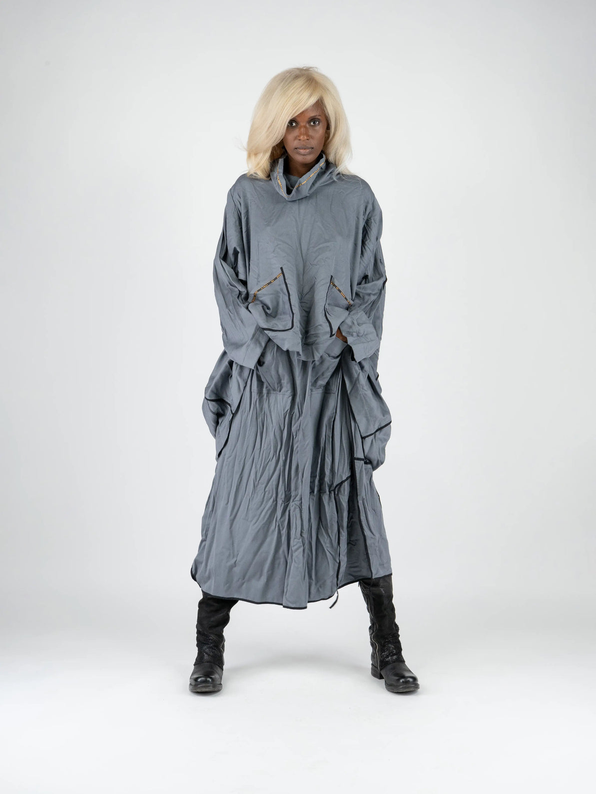 KAYIKO – Avantgarde Designer Mode aus Wien, Österreich – Avant-Garde Designer Fashion from Vienna, Austria