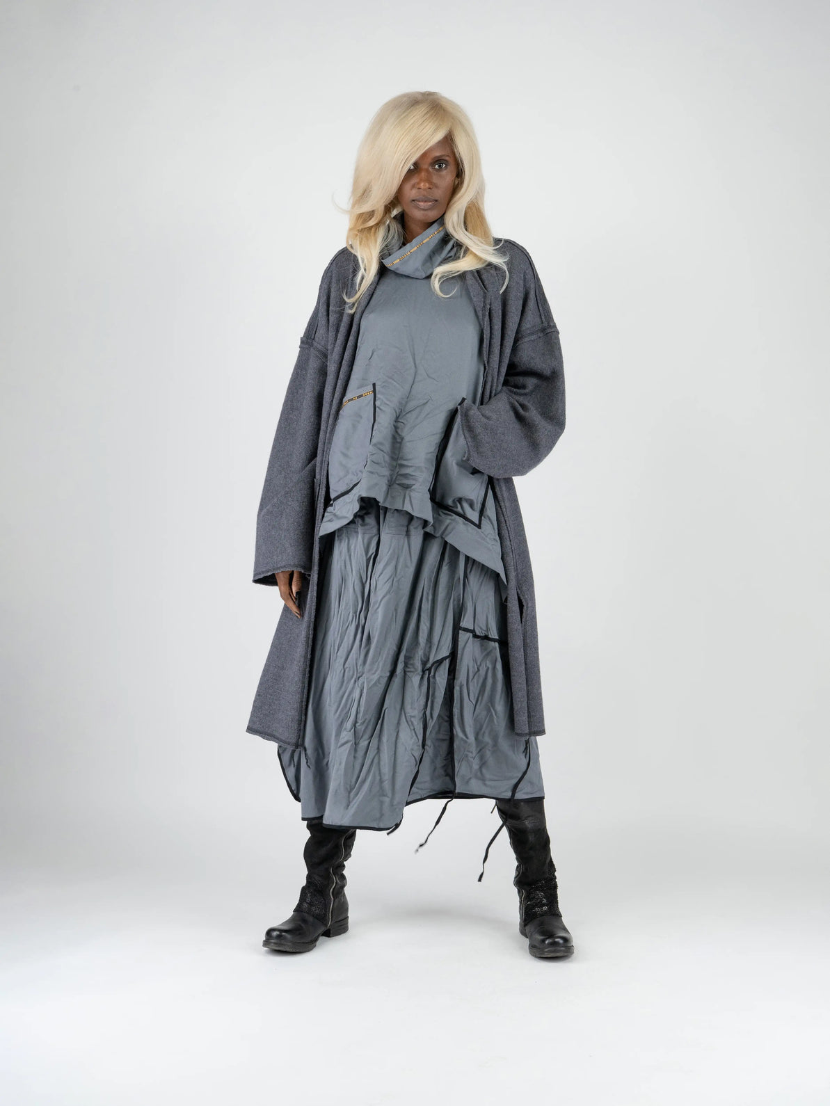 KAYIKO – Avantgarde Designer Mode aus Wien, Österreich – Avant-Garde Designer Fashion from Vienna, Austria