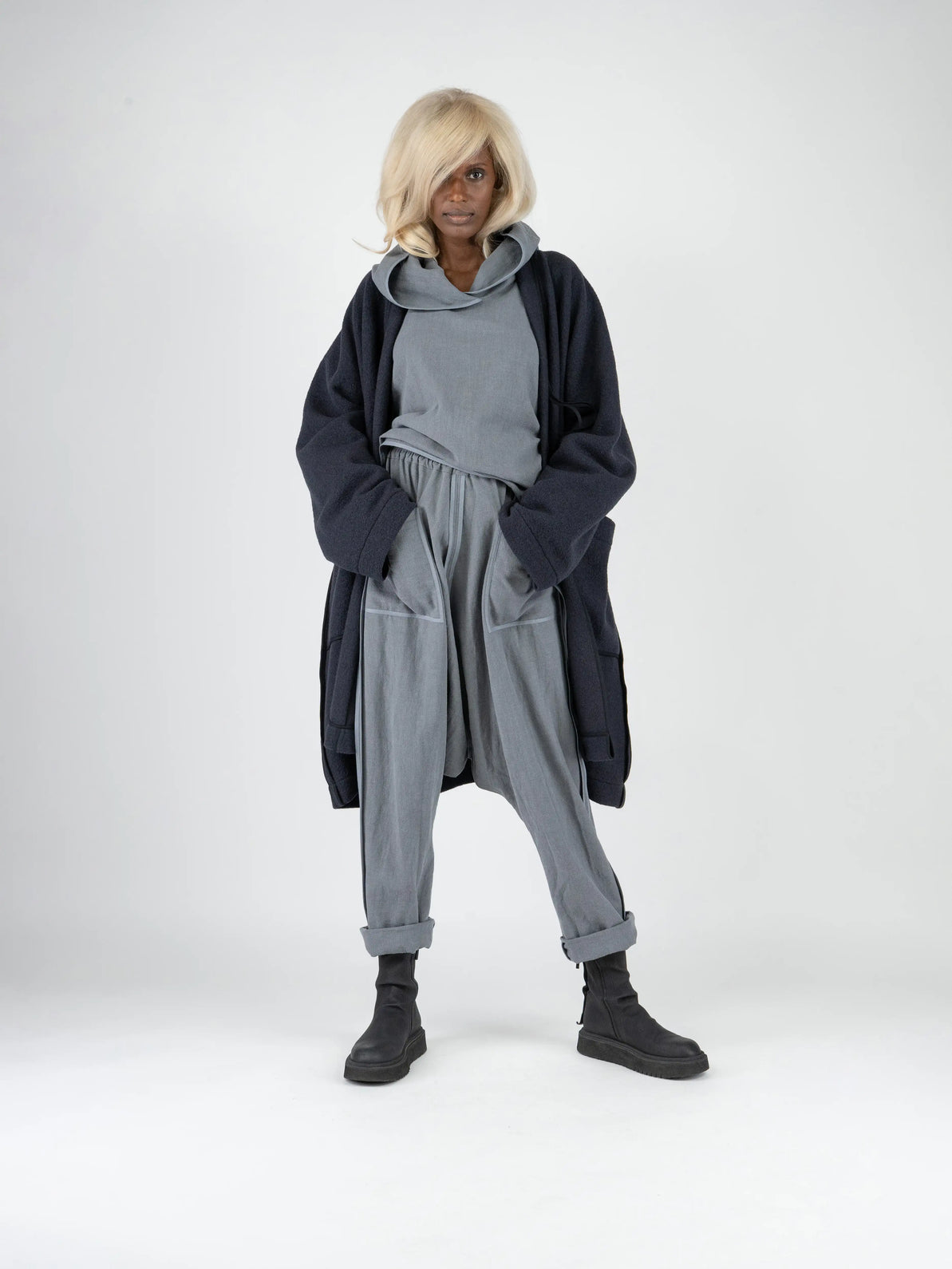 KAYIKO – Avantgarde Designer Mode aus Wien, Österreich – Avant-Garde Designer Fashion from Vienna, Austria