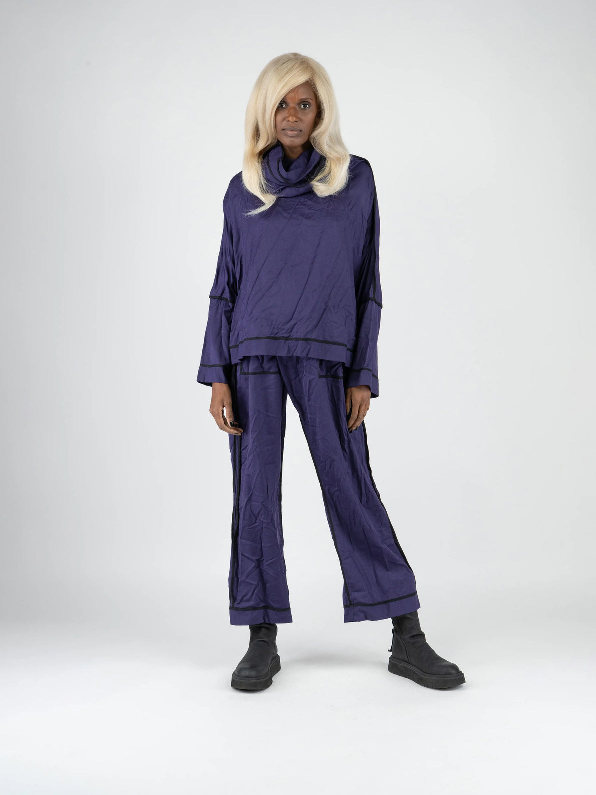 KAYIKO – Avantgarde Designer Mode aus Wien, Österreich – Avant-Garde Designer Fashion from Vienna, Austria