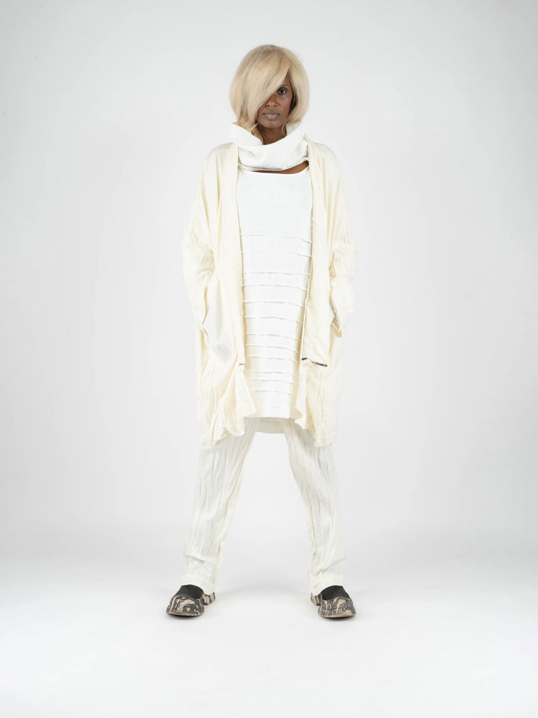 KAYIKO – Avantgarde Designer Mode aus Wien, Österreich – Avant-Garde Designer Fashion from Vienna, Austria