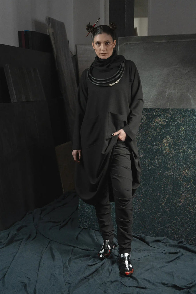 KAYIKO – Avantgarde Designer Mode aus Wien, Österreich – Avant-Garde Designer Fashion from Vienna, Austria