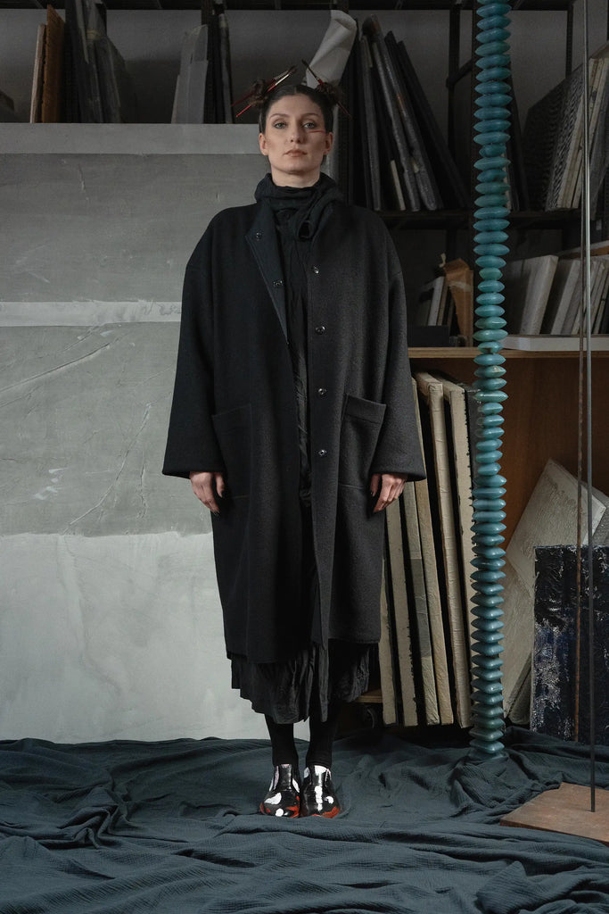 KAYIKO – Avantgarde Designer Mode aus Wien, Österreich – Avant-Garde Designer Fashion from Vienna, Austria