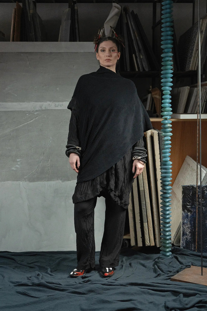 KAYIKO – Avantgarde Designer Mode aus Wien, Österreich – Avant-Garde Designer Fashion from Vienna, Austria