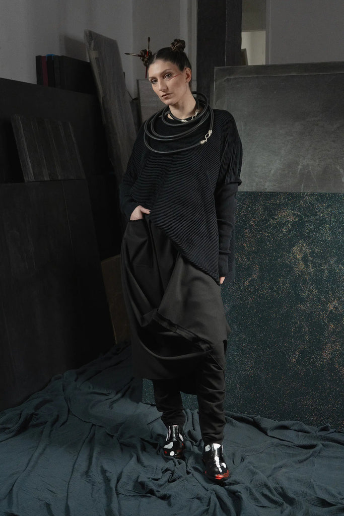 KAYIKO – Avantgarde Designer Mode aus Wien, Österreich – Avant-Garde Designer Fashion from Vienna, Austria